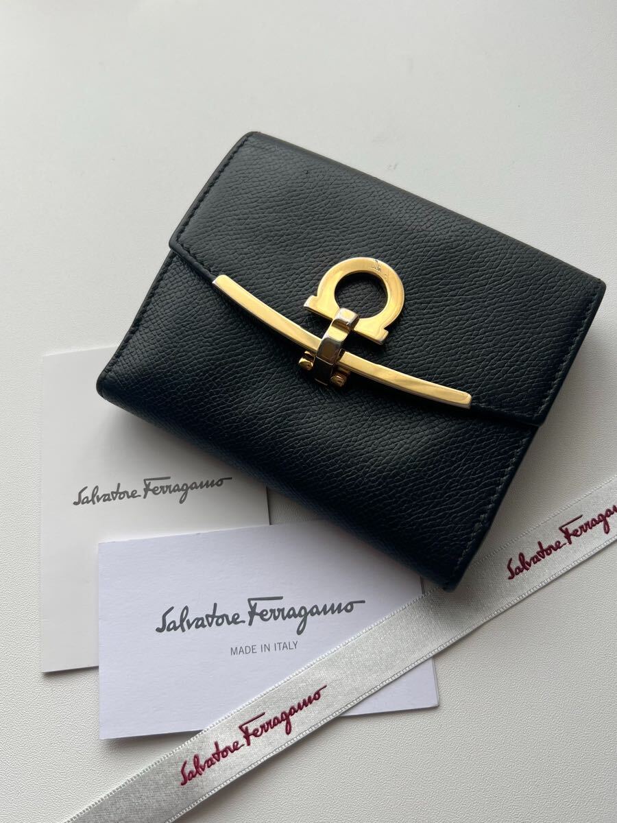 165 美品 Ferragamo サルバトーレフェラガモ 2つ折り財布|Yahoo 165 美品 Ferragamo サルバトーレフェラガモ 2つ折り財布|Yahoo