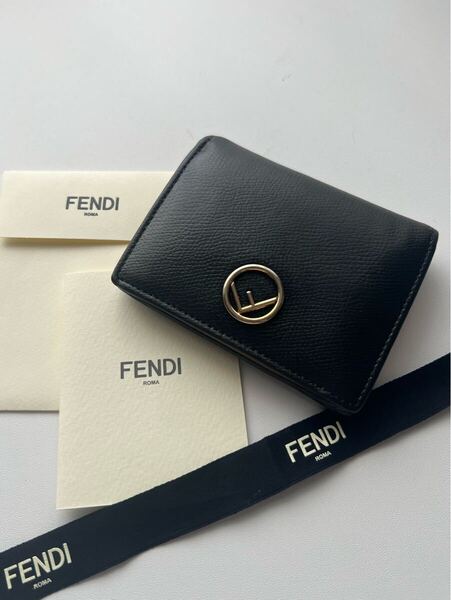98 限定価格 FENDI フェンディ エフイズ 2つ折り財布