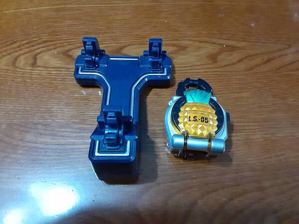 仮面ライダー鎧武 ロックシードホルダー 極ジョイントフェイスブレード ソニックアロー 各ロックシード まとめ売り