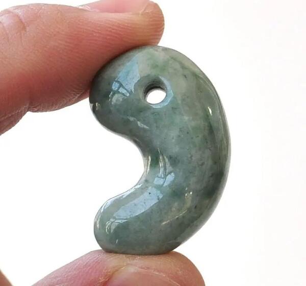 ☆天然石卸☆超激レア!!☆完全別格品!!☆糸魚川翡翠☆超極上マーブル模様!!☆勾玉SSA※ファイナルクオリティー!!
