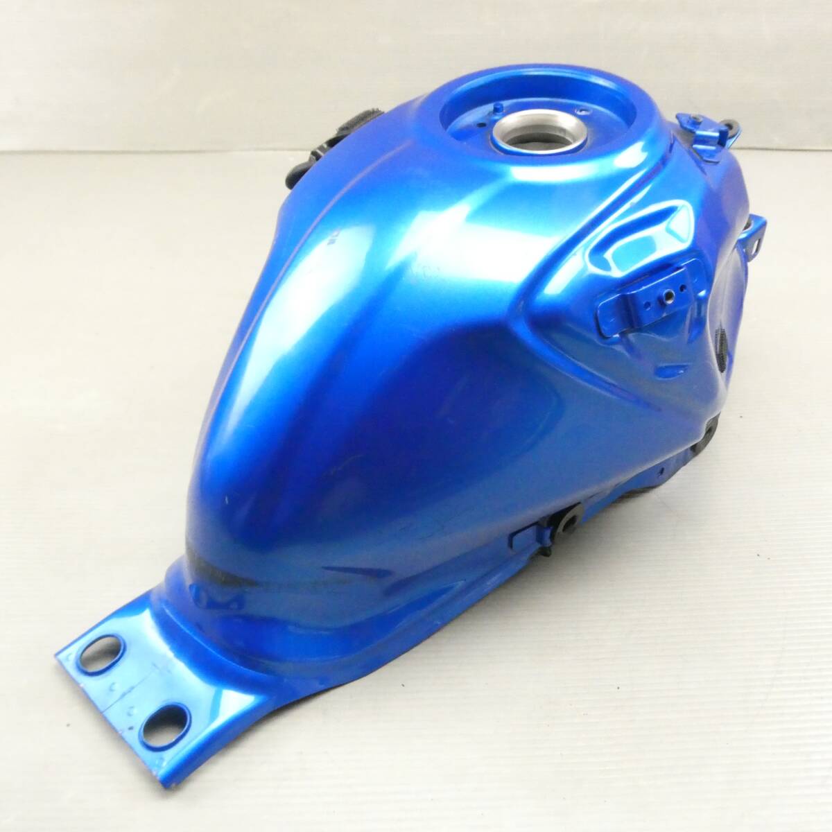 2025年最新】Yahoo!オークション -gsx-r125 タンクの中古品 2025年最新】Yahoo!オークション -gsx-r125 タンクの中古品