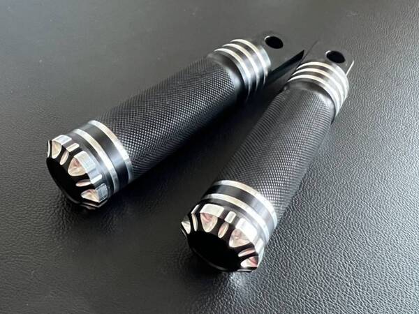 ハーレー フットペグ アルミビレット 左右セット スポーツスター 883 CNC