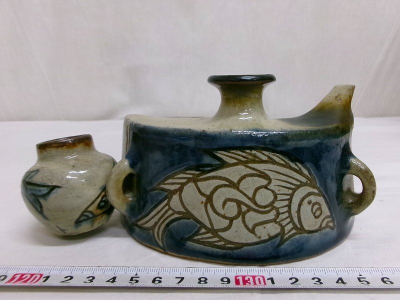 金城敏男 魚文壷