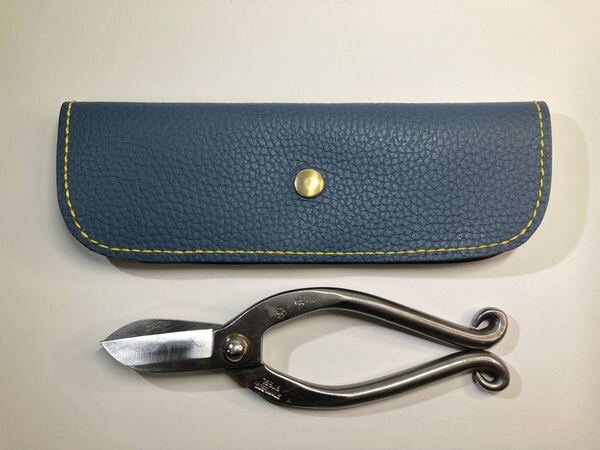 花ばさみケース★花鋏入れ★本シボ革★ハンドメイド★黄色ステッチ★ジャンパーホック
