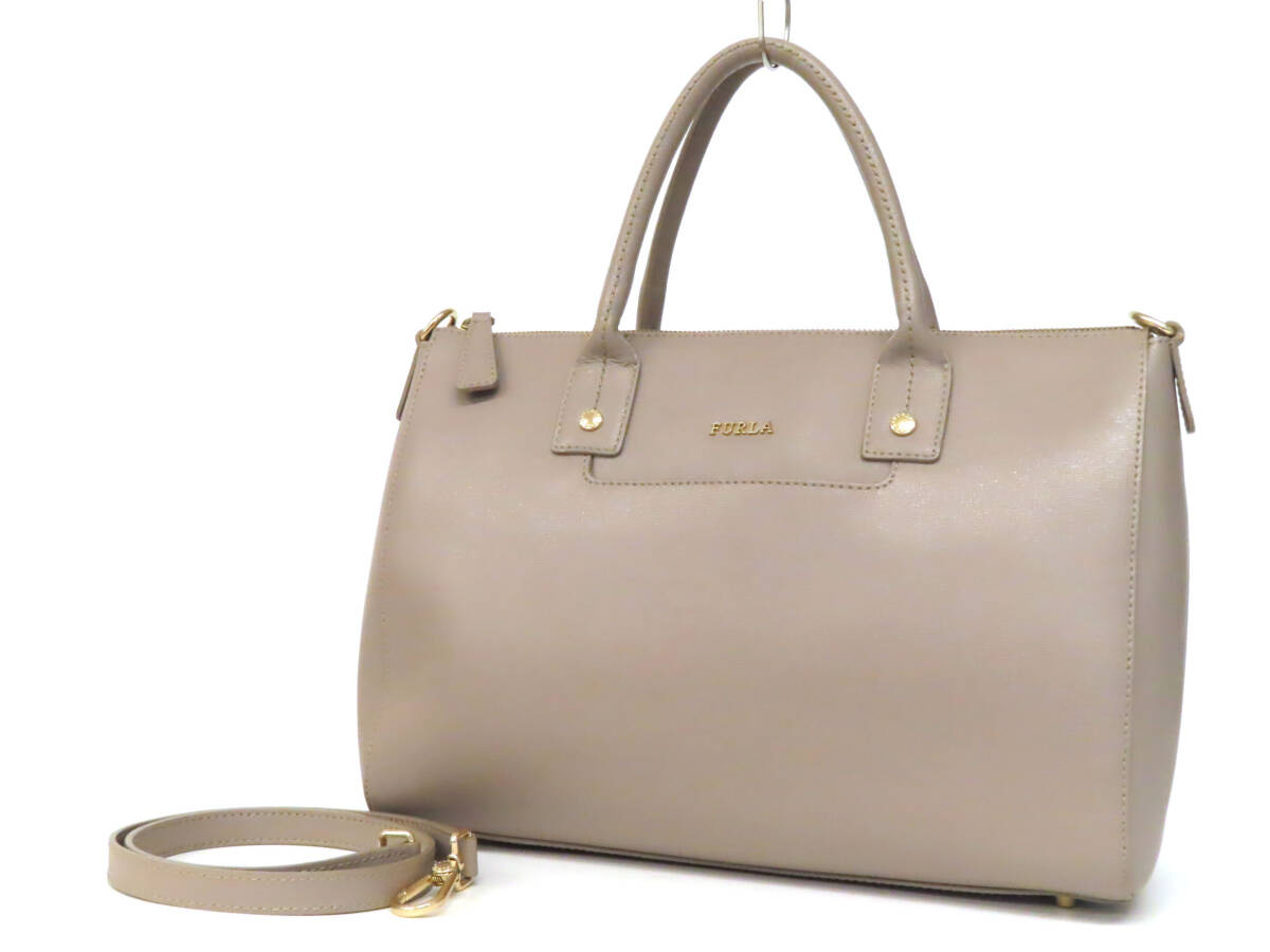 【極美品】フルラ トートバッグ リンダ チャーム ゴールド金具 グレージュ Yahoo!オークション -「furla linda」の落札相場・落札価格