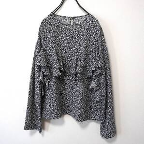 LI HUA 大人の上品さが◎ フリルプルオーバーブラウス 38 日本製