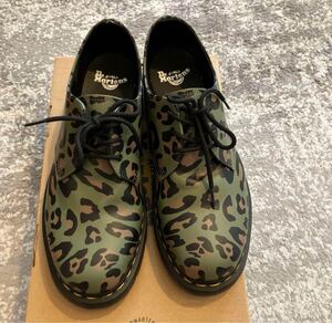 Dr Martens Леопардовые туфли с тремя отверстиями, 30 см Dr Martens.