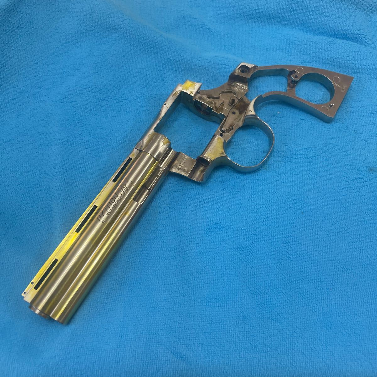 Amazon.co.jp: コクサイ製 コルトパイソン 金属モデルガン（SMG