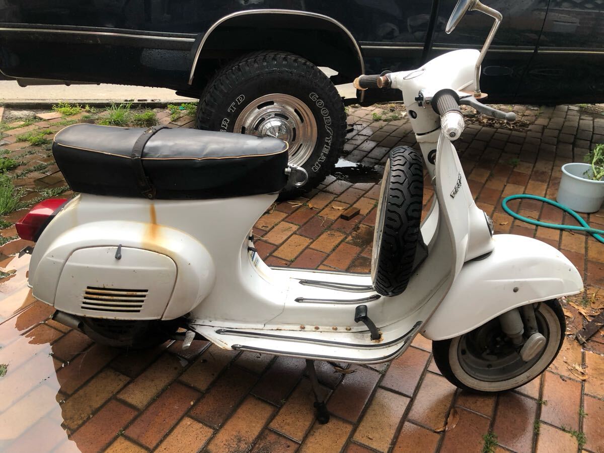 ベスパ 50s ボロボロ シルバー 部品取り Yahoo!オークション -「ベスパ」(部品取り車) (オートバイ車体