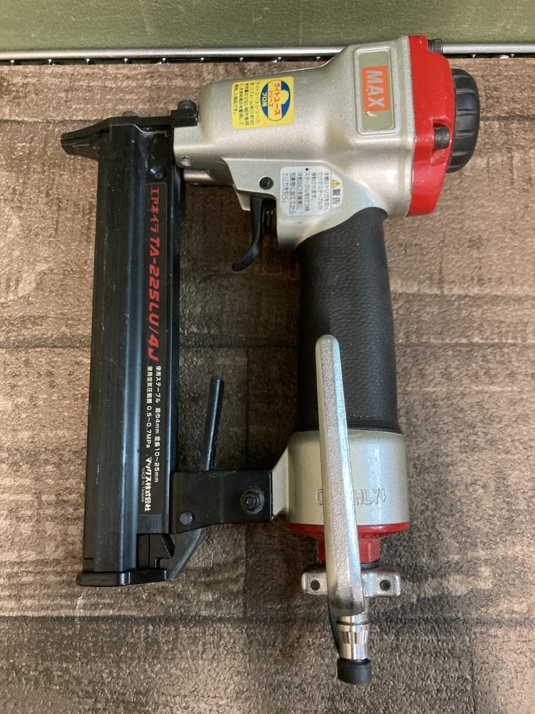 常圧ステープル用エアネイラ MAX TA-225LU/4j 中古品