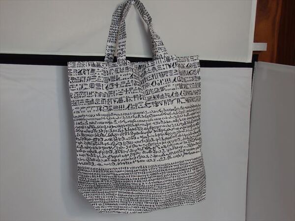 ★新品未使用★大英博物館(British Museum)エコバッグ(ロゼッタストーン)(古代エジプト)(ロンドン)(コンパクトバッグ)LA30