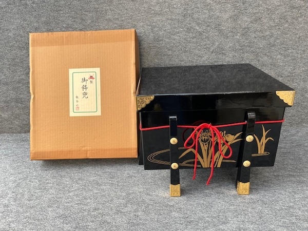 <送料込>美品 特製 御飾兜/龍玉作/新近江 25号兜/台付き 飾り 五月人形 端午の節句 こどもの日 初節句 兜 箱付き 当時物 昭和レトロ