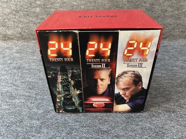 <送料込>訳あり 24 TWENTY FOUR トリロジーBOX 初回生産限定版 特製BOX シーズンI~III DVD BOX キーファーサザーランド