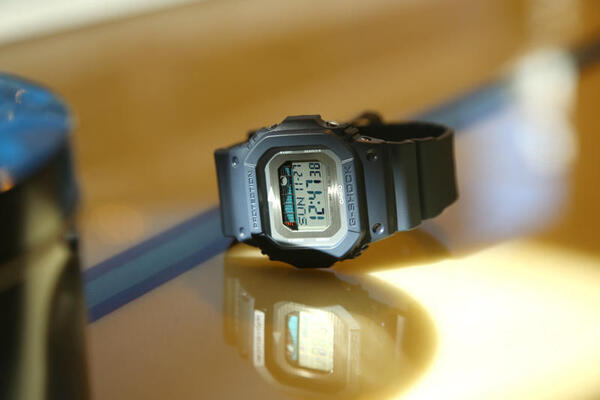 カシオ G-SHOCK Pilgrim Surf+Supply ピルグリム G-LIDE GLX5600