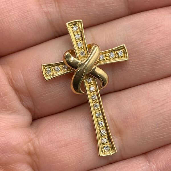 K18 ダイヤ クロス ペンダント 3.8g 0.23ct