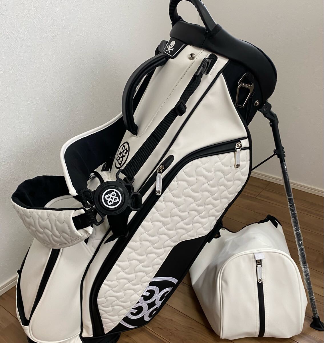 Yahoo!オークション -「g fore」(キャディバッグ) (用具)の落札 Yahoo!オークション -「g fore」(キャディバッグ) (用具)の落札