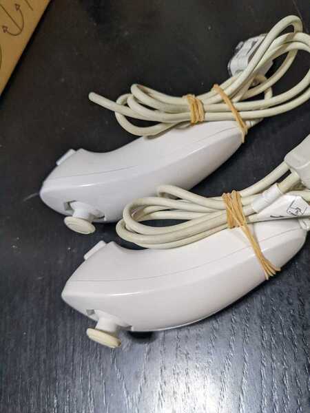 【送料無料2個】ニンテンドー Wii ヌンチャク白 Wiiリモコン RVL-004 ホワイト