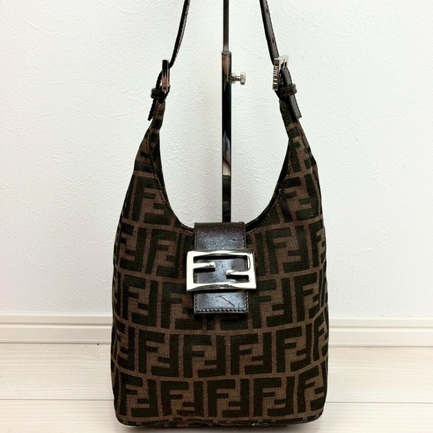 2025年最新】Yahoo!オークション -fendi マンマバケットの中古品 2025年最新】Yahoo!オークション -fendi マンマバケットの中古品