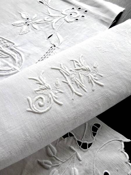 1900年代 フランス 刺繍 立体 モノグラム イニシャル 創作素材 衣装 テキスタイル アンティーク