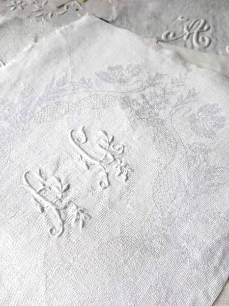 1900年代 フランス 刺繍 立体 モノグラム イニシャル 創作素材 衣装 テキスタイル アンティーク