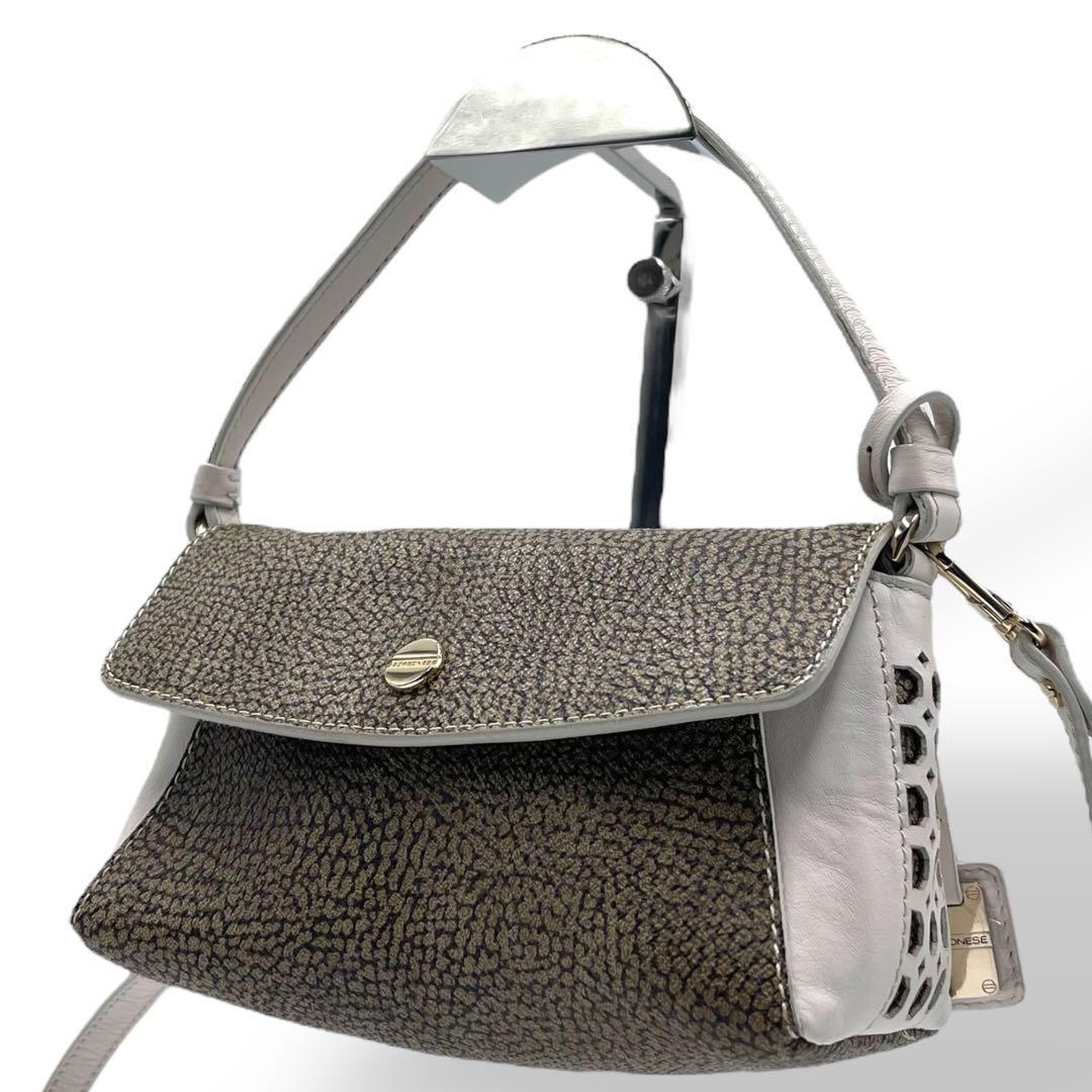 【美品】グッチ ビジネスバッグ インプリメ GG ロゴプレート A4可 グレー グッチ(GUCCI)グッチ GGインプリメ ショルダーバッグ ショルダー