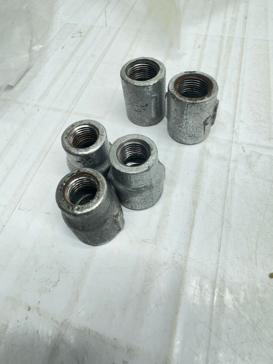 径違いソケット 異径 可鍛鋳鉄製管継手 白 継手