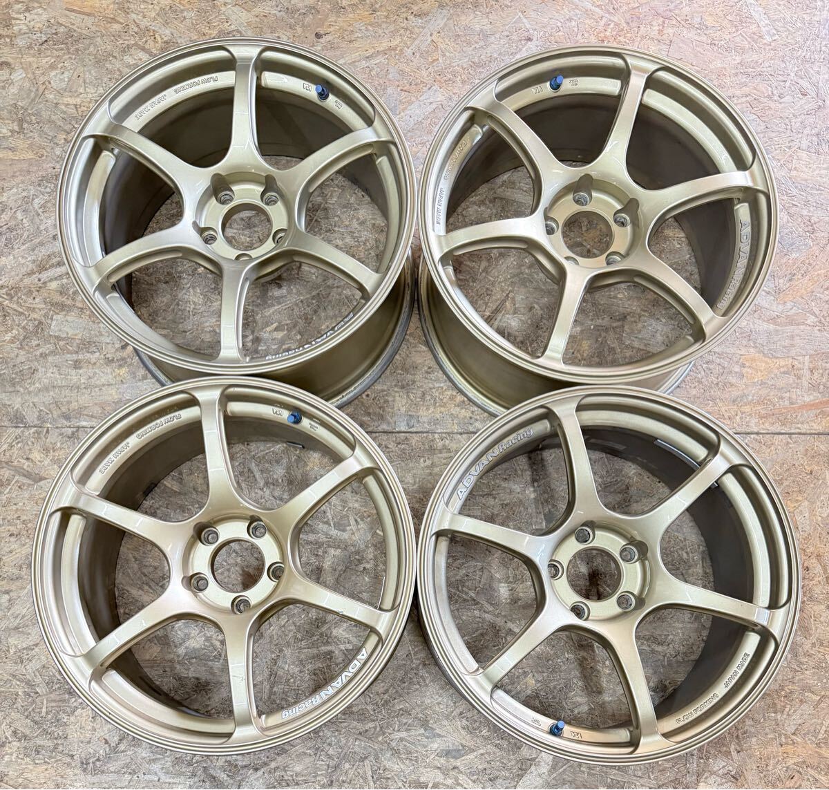 ADVAN ヨコハマ アドバンレーシング RG-4 18インチ 5H114.3 9J +