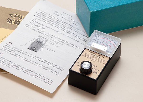 TRIFIELD METER 100XE 電磁波測定器 Amazon | 電磁波測定器 トリフィールドメーター 【国内正規品