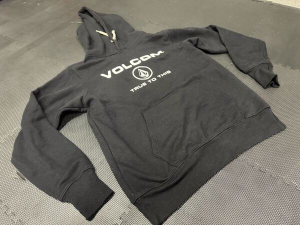 ボルコム☆volcom☆スウェットパーカー☆黒☆M☆送料無料☆