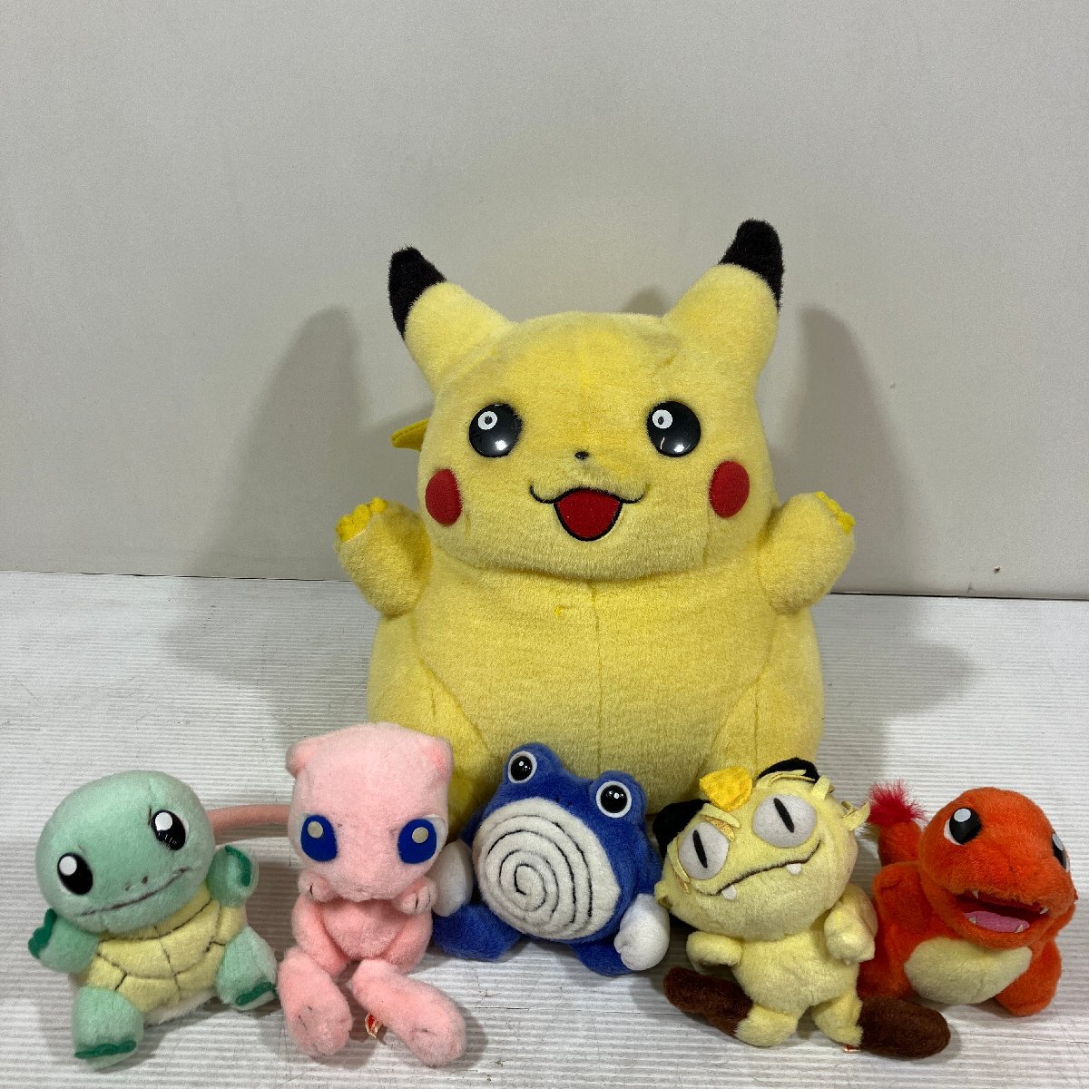 Yahoo!オークション -「ピカチュウ ぬいぐるみ 初期 Yahoo!オークション -「ピカチュウ ぬいぐるみ 初期