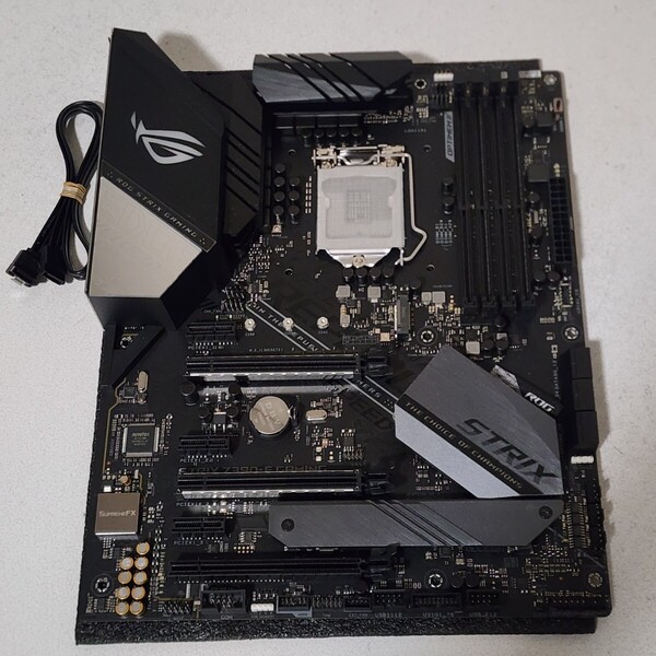 ASUS ROG STRIX Z390-F GAMING IOパネル一体型 LGA1151 ATXマザーボード 第8・9世代CPU対応 最新Bios 動作確認済 PCパーツ (2)