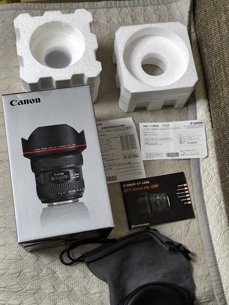 Canon キヤノン EF 11-24mm F4 L USM 元箱 マニュアル 未記入保証書 レンズケース、レンズありません