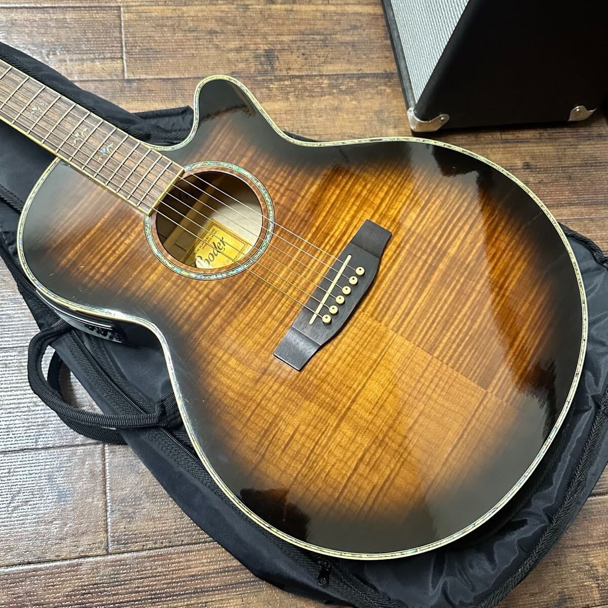 TAKAMINE アコースティックギターの値段と価格推移は？｜81件の