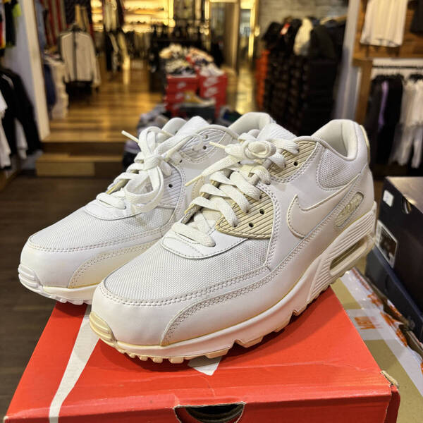 訳あり新品 NIKE エアマックス90 トリプルホワイト 537384-111 28.5cm