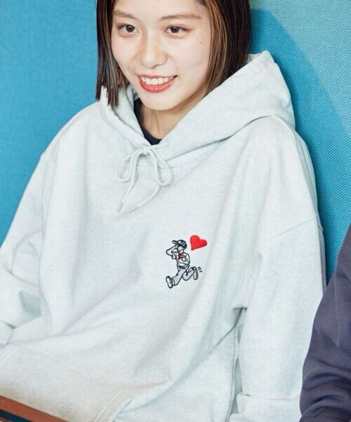 KAOYORINAKAMI×FREAK’S STORE カオヨリナカミ×フリークスストア 'Punch Boy' Logo Sweat Hoodie パーカー/ワンポイントロゴ/刺繍 L