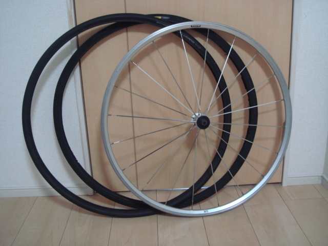 MAVIC 新品 特価！在庫有 2024 AKSIUM Disc リア用 700C
