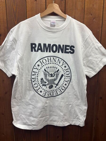 送料無料 ラモーンズTシャツ XLサイズ