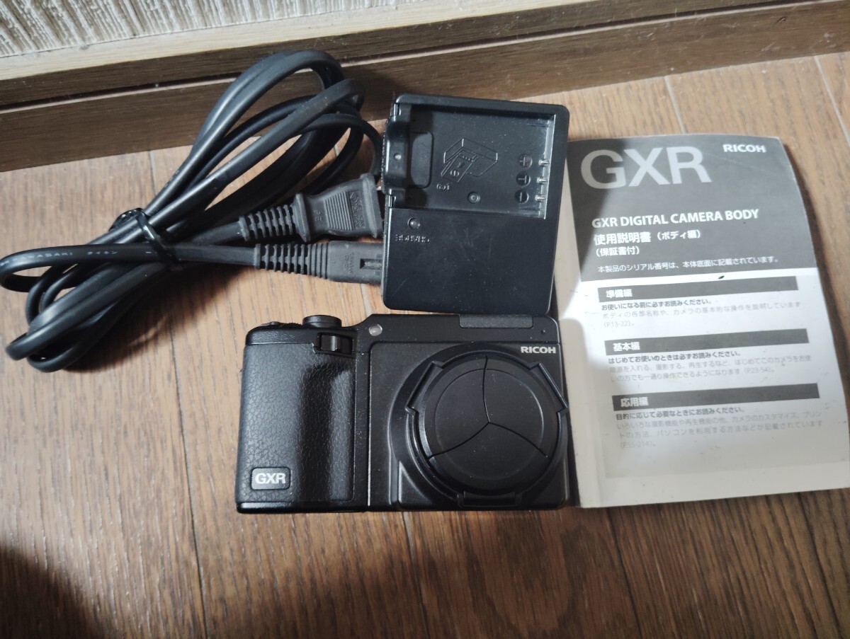 H01[6783]17★美品★ RICOH GXR ボディ P10 レンズキット Yahoo!オークション -「ricoh リコー gxr p10」の落札相場・落札価格