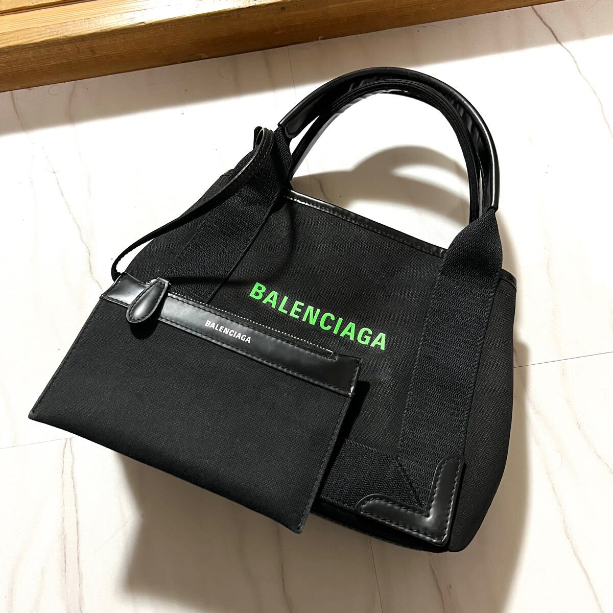 安いバレンシアガ トートバッグの通販商品を比較 | ショッピング 安いバレンシアガ トートバッグの通販商品を比較 | ショッピング