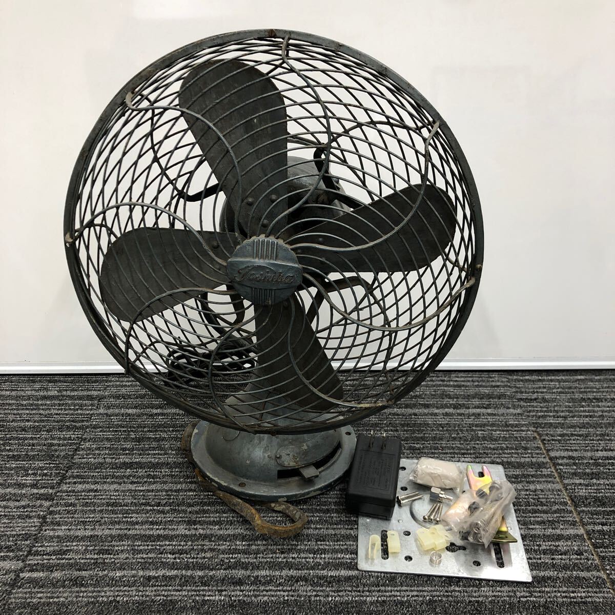 Yahoo!オークション -「昭和レトロ 扇風機 東芝」(扇風機) (電化 Yahoo!オークション -「昭和レトロ 扇風機 東芝」(扇風機) (電化