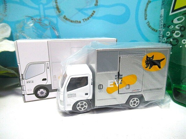 送料無料 15%引 即決 ヤマト運輸 小型EVトラック 2t 非売品 ミニカー L9625 クロネコヤマト ミニカー ヤマト運輸 新デザイン エコバッグ付