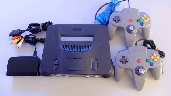 ニンテンドー64本体セット 電源コード/AVケーブル/グレイコントローラー付属 管理番号:579
