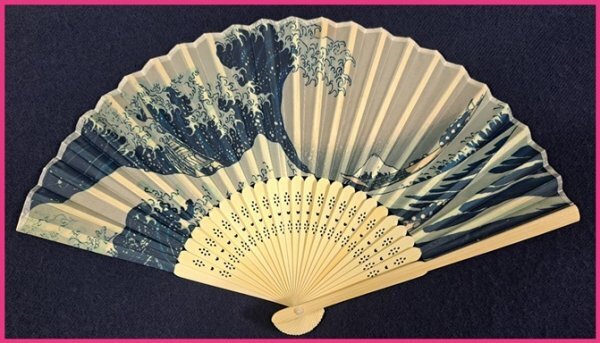 【送料無料 扇子:1本 】★波 葛飾北斎:浮世絵 高級感あり 21cm★富嶽三十六景:ふがくさんじゅうろっけい:富士山 和柄 せんす:S 小物 和装
