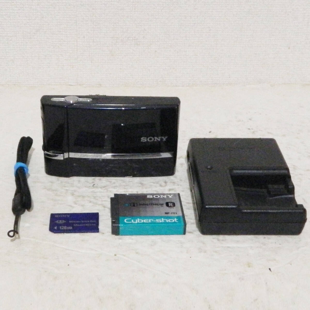 Yahoo!オークション -「dsc-t30」の落札相場・落札価格 Yahoo!オークション -「dsc-t30」の落札相場・落札価格