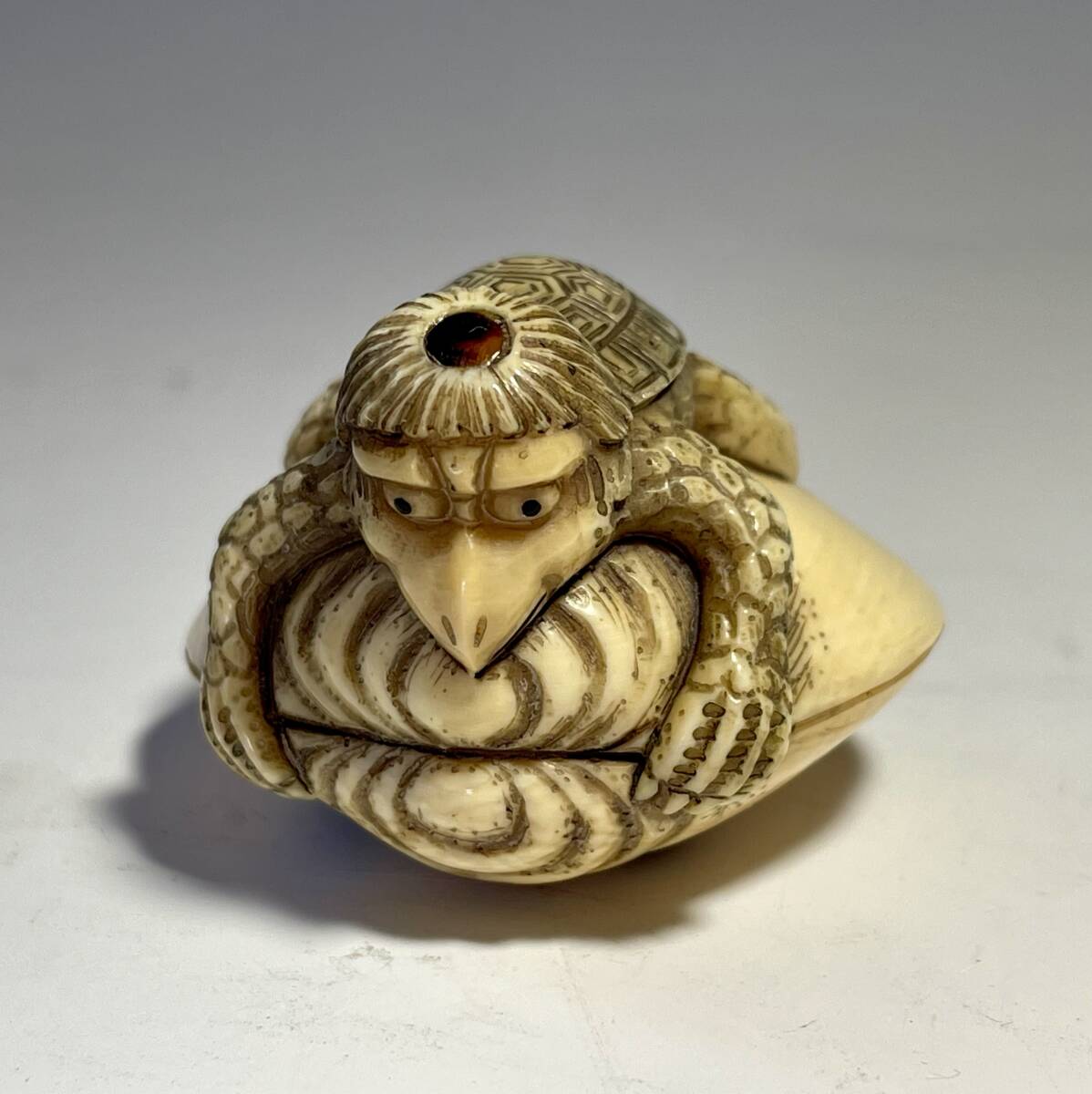 時代根付 極上細密彫り白材 マンモス牙製 松山作 芝宮作 作家物 在銘 中国美術 時代根付 極上細密彫り白材 マンモス牙製 松山作 芝宮作 作家