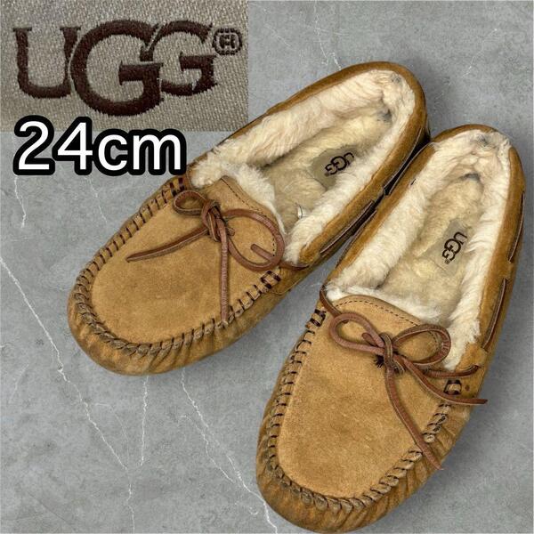 UGG Dakota アグ ダコタ モカシンシューズ US7 24cm スエード×ムートン チェスナット系 スリッポン 防寒 歩きやすい 革靴