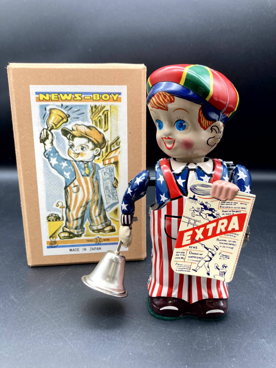 T.K TOYS【WIND UP NEWS-BOY ニュース ボーイ】復刻ブリキ