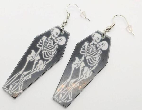送料無料! アクリル コフィン 棺 棺桶 ピアス 両耳用 ストリート ロック ゴスロリ 病み ネオスマ