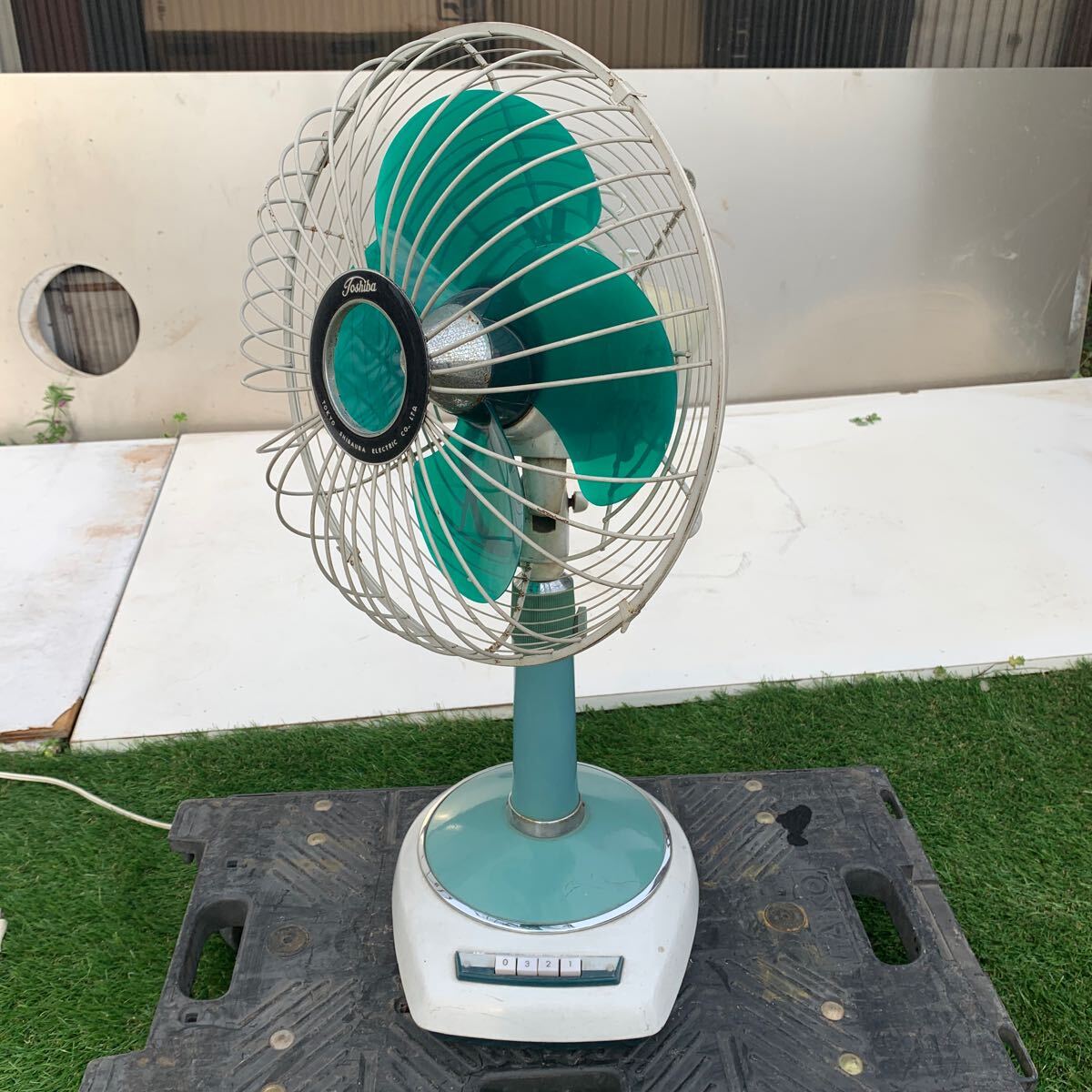 Yahoo!オークション -「昭和レトロ 扇風機 東芝」(扇風機) (電化