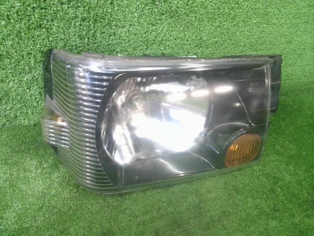 ミニキャブ U61T W0688 右ヘッドライト ヘッドランプ ヘッドレンズ 8301C432 ミニキャブ U61T W0688 右ヘッドライト ヘッドランプ ヘッドレンズ 8301C432